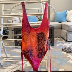 Swimsuit - One piece